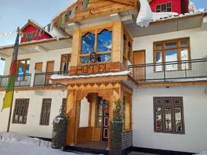 StayApart Shruti Guest House - Chitkul