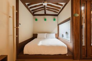 Luxury Hanok Mossy Grove