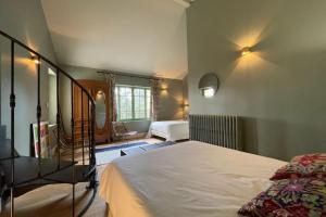 Maisons de vacances Magnificent Bourgeois House Renovated with Elegance and Art Deco Style : photos des chambres