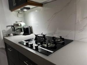 Relaxing 2BR Corner Home with Calming Lanai Area