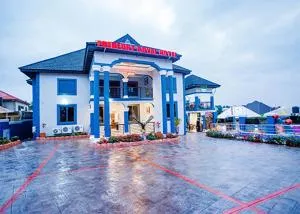 Fred Fort Royal Hotel - Nsuna