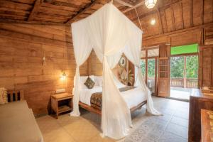 Bungalow Deluxe Nhìn Ra Khu Vườn (Deluxe Bungalow with Garden View)