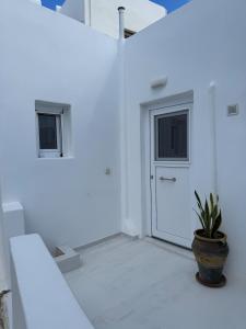 Aliprantis residence