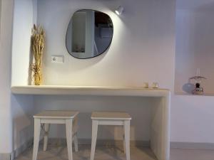 Aliprantis residence