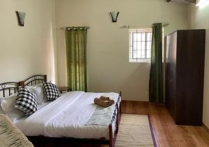 Pristine Stay by LexStays