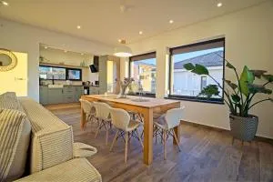 Sunset Hills Transylvania Upper - Sub Cetate