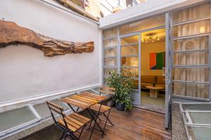 Mayer Tatarbey Apartments