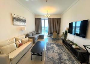 Yogi - 1BR - Pool & Parking in Business Bay