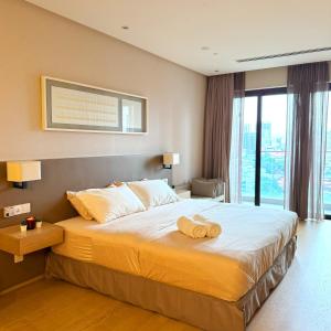 188 Suites KLCC Hotel with bathtub in KL