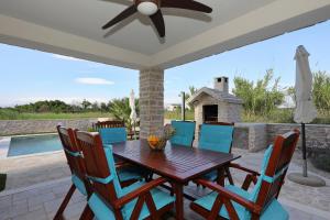 Villa Stella with heated swimming pool