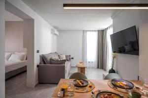 Senaon Urban Living Euphoria with Jacuzzi