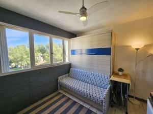 Studio moderne au calme, piscine dans la résidence, lave linge