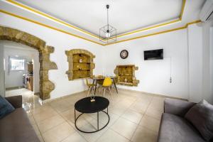 Melas Home Agioi Deka by Cretanhouses