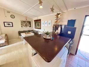 Sashalon Beachfront Cottage