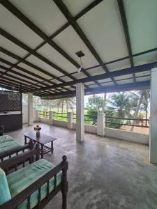 Mermaids Inn - Rathgama