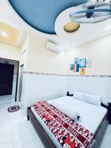 Phòng Giường Đôi Hạng Bình Dân (Budget Double Room)