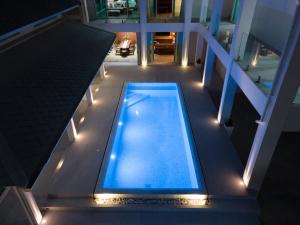 White Pool Villa Chiangmai