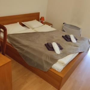 Studio with Terrace room in Eagle Rock Apartments