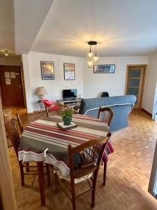 Maisons de vacances Bright T3 with ocean view and parking lot - Hendaye : photos des chambres