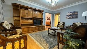 Vintage Modernized Sea View Apartment