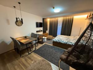 Brown Elegant & Spa Kop