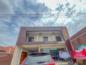 Urbanview near Sunrise Mall Mojokerto