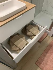 Enjoy and relax with a view of the sea