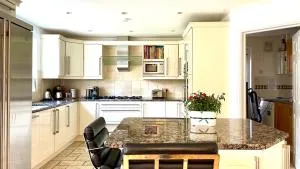 May Gardens - 埃尔斯特里