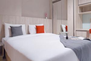 Good Place and Cozy Studio at Brooklyn Alam Sutera Apartment By Travelio