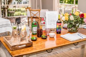 Corner House Residence