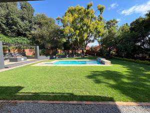 Afrique134 Willow Tree Private Garden Suite