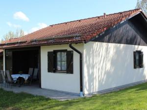 Ferienhaus Nr 6, Kategorie Königscard, Feriendorf Hochbergle, Allgäu