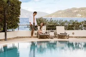 Meliti Waterfront Suites - Karavomylos