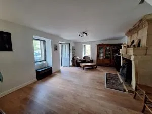 VU sur campagne, maison proche Chatellerault - 阿瓦耶