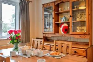 Finest Retreats - No1 Gladys Orchard - Porthcurno