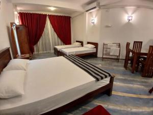 Sol Y Mar - Unawatuna