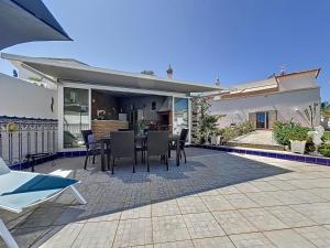 Pineview Terrace and Pool