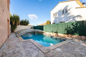 Villas Villa Climatise Avec Grande Piscine : photos des chambres