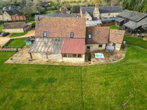 East Barn- Luxury Countryside Home