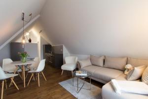 Romantic - Versteck am Strom