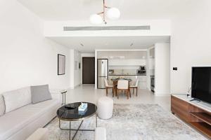 Silkhaus Vacation Homes Sea View 1BDR Luxurious New Tower