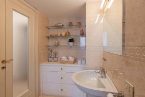 Otto Novembre, 3 Ampio ed Elegante con vista