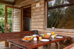 Campings Camping Rieumontagne : photos des chambres