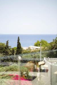 Luxury Seaview Apartments Close To Beach - KYANOS