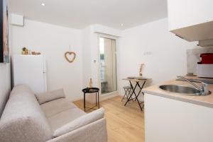 VILLA FLORENTINE I - Frontière Monaco - Agréable deux pièces - PARKING