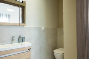 Luxury Seaview Apartments Close To Beach - KYANOS