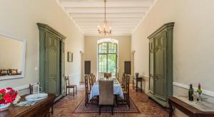 Villas Grande Maison de famille, 12pers, Piscine privee, Vallee du Lot & Bastides : photos des chambres