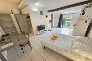 GregBnb - Studio RoofTop 27m2 - Terrasse 14m2 - Climatisé - 5e etage sans ascenseur