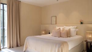 Hotels Toile Blanche : photos des chambres
