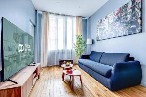 Buttes-Chaumont - Fully-Equipped